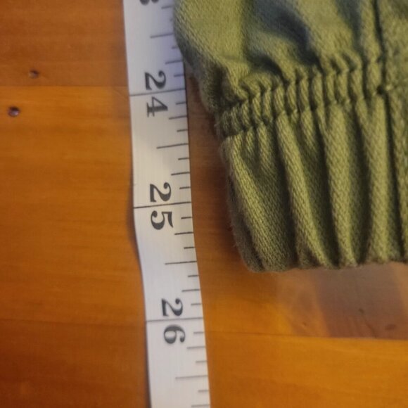 GAP Women's Cotton Twill Elastic Waist Jogger (Lt. Olive) - Size M - Picture 9 of 10